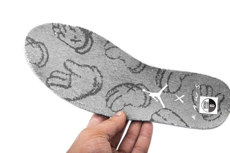 930155-003 Air  4 Kaws Retro Jordan 1011